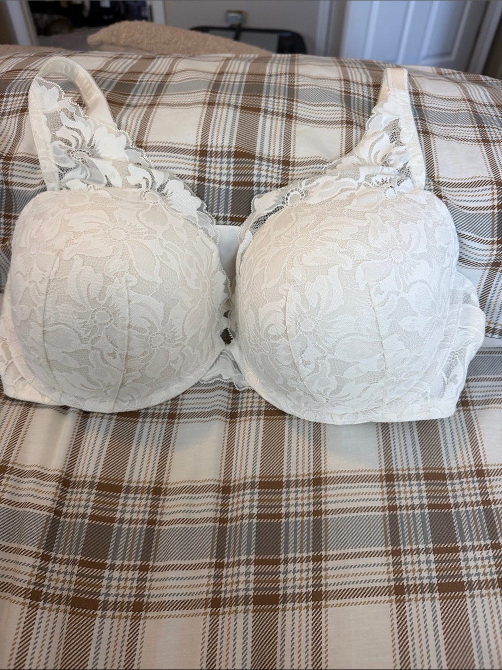 Torrid Lace Underwire Bra in White - Elegant Support
